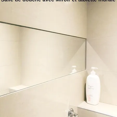 Sejour Avec Piscine - Petit-dejeuner A La Demande - 20 Minutes De L'espagne - Le Palace Climatise