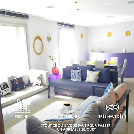 Sejour Avec Piscine - Petit-dejeuner A La Demande - 20 Minutes De L'espagne - Le Palace Climatise Apartment Perpignan