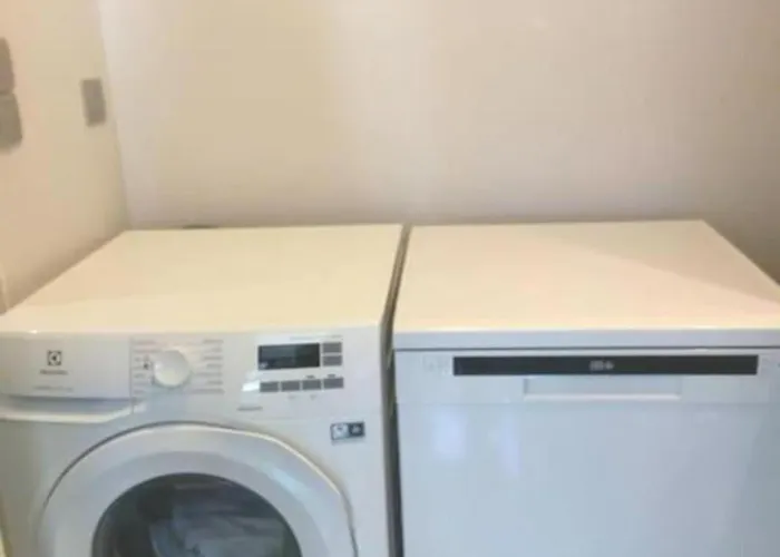 Sejour Avec Piscine - Petit-dejeuner A La Demande - 20 Minutes De L'espagne - Le Palace Climatise Apartament