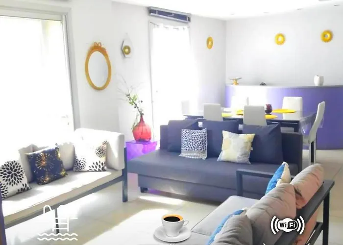 Sejour Avec Piscine - Petit-dejeuner A La Demande - 20 Minutes De L'espagne - Le Palace Climatise Apartament Perpignan